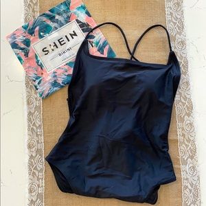 Cut-out One Piece Swimsuit